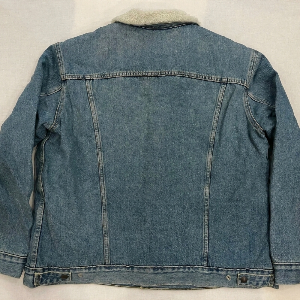 Levi's Classic Blue Denim Jacket with Sherpa Lining XL - Picture 9 of 16